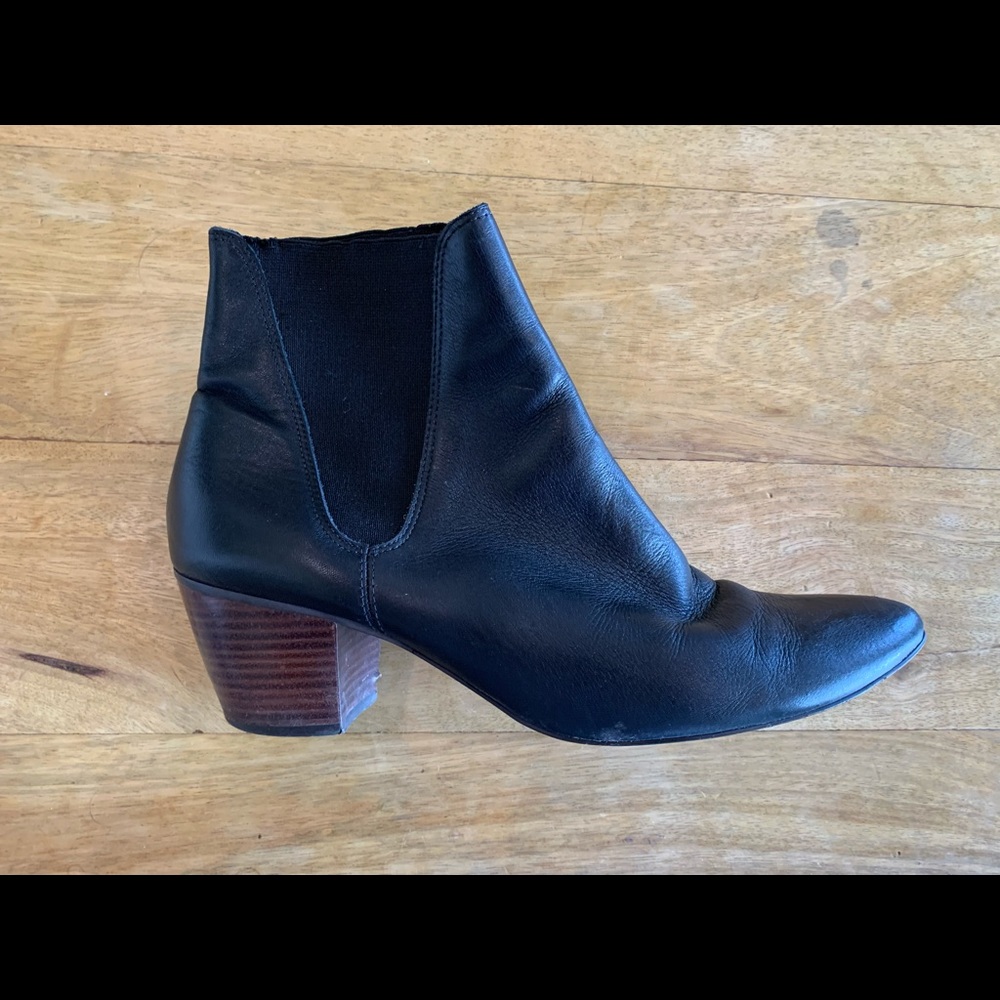 Matisse black ankle boots